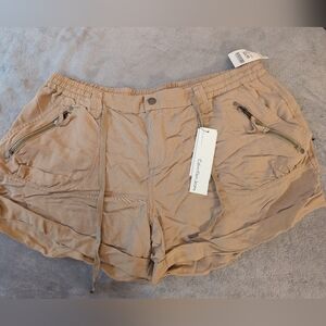 NWT Calvin Klein Jeans Khaki Utility Drawstring Shorts